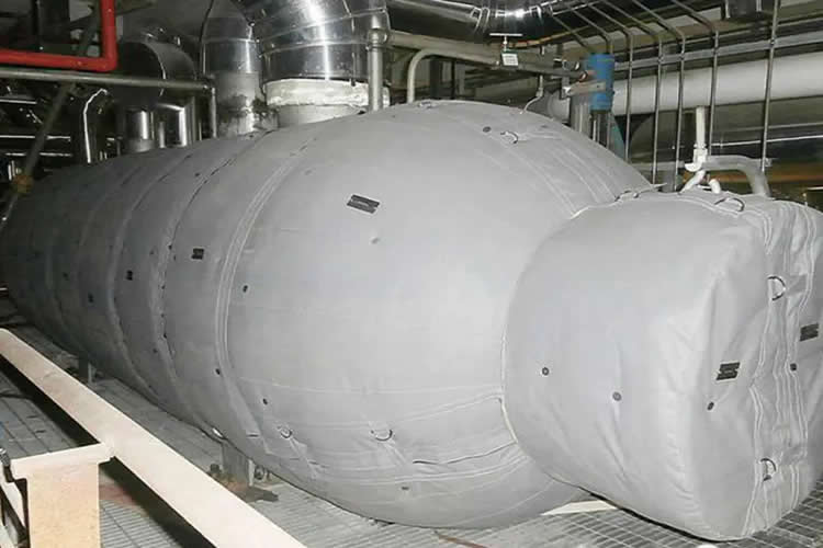 再沸器保溫,再沸器<a href=http://www.qdangao.com/e/tags/?tagname=%E4%BF%9D%E6%B8%A9%E5%A5%97 target=_blank class=infotextkey>保溫套</a>,<a href=http://www.qdangao.com/e/tags/?tagname=%E6%8D%A2%E7%83%AD%E5%99%A8%E4%BF%9D%E6%B8%A9 target=_blank class=infotextkey>換熱器保溫</a>